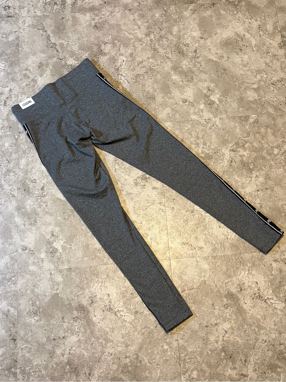VS PINK leggings gray black side stripe logo stretch active wear | XS - Picture 2 of 6
